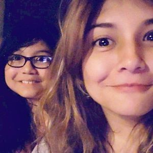 Meet your Posher, Edith